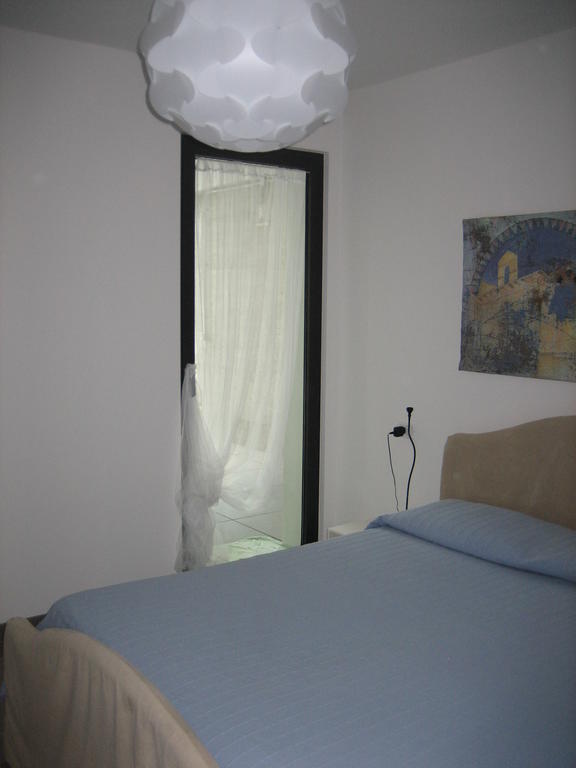 Villa Arzilla Riva del Garda Room photo
